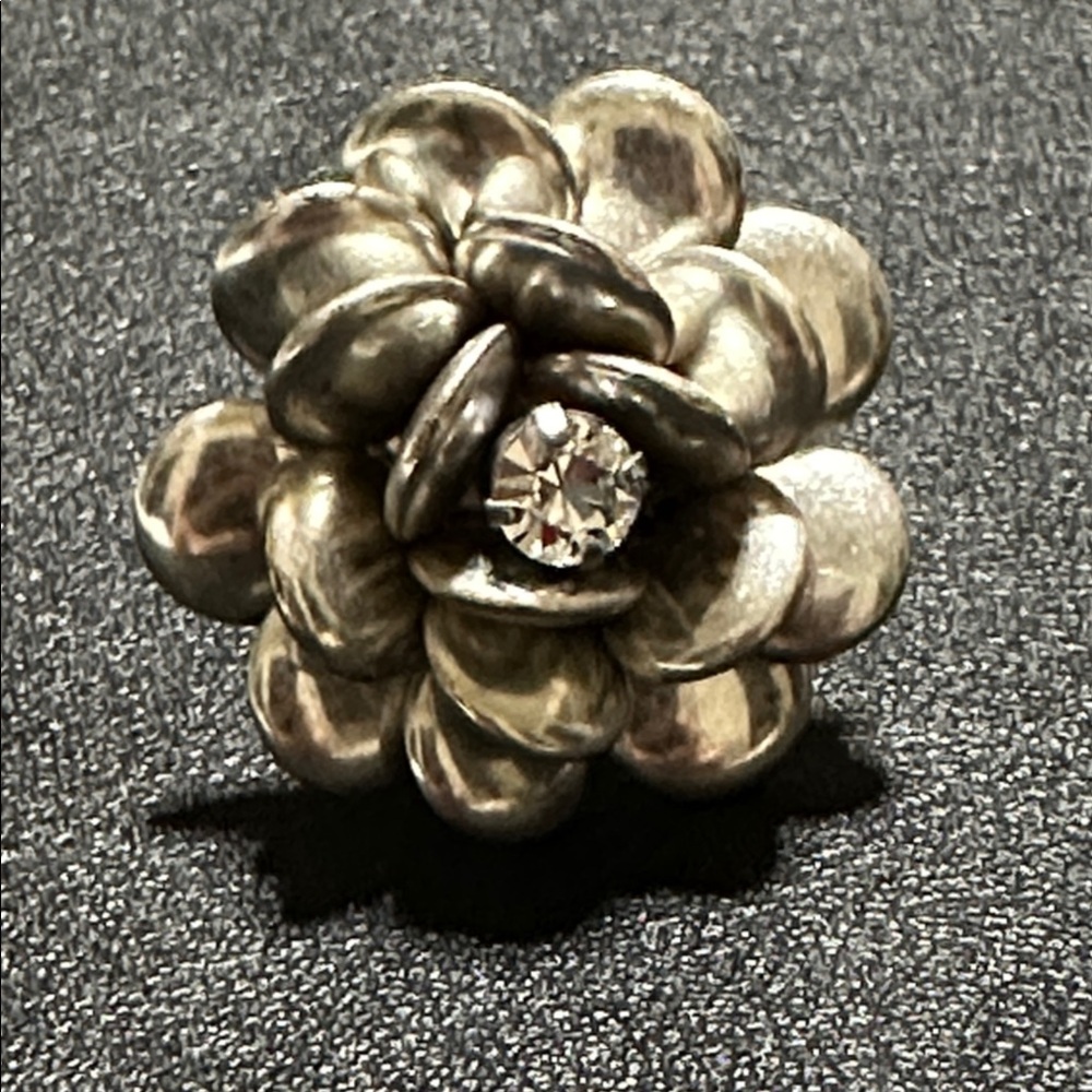 Joan Rivers Silver-Tone Multi-petal Flower Vintage Ring